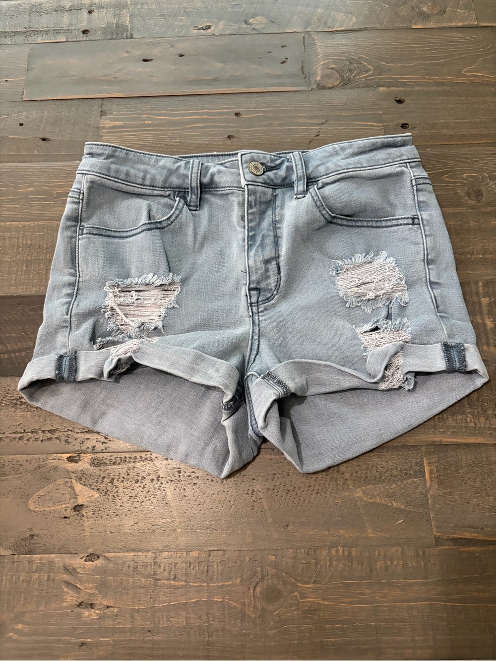 PacSun Bullhead Women’s Distressed Denim Shorts Size 26 Light Wash Cuffed